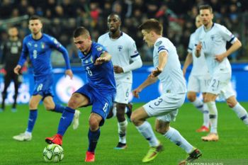 Italia kalahkan Finlandia 2-0