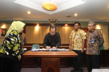 Bank Jateng-Kementerian UMKM salurkan kredit mikro kecil menengah