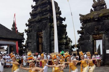 ISI Denpasar siap "ngayah" di desa pakraman se-Bali