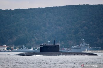 Kebakaran kapal selam tewaskan 14 pelaut Rusia