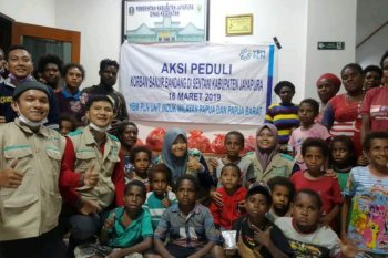 YBM PLN beri Rp162 juta kepada korban banjir Jayapura