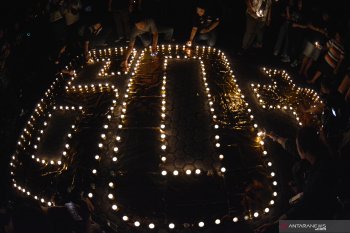Tari api meriahkan "Earth Hour" di  Nusa Dua, Bali
