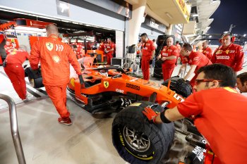Ferrari dominasi hari pertama sesi latihan bebas FP1-FP2 GP Bahrain