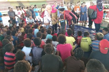 Menteri PPPA berupaya pulihkan trauma perempuan dan anak korban banjir Sentani