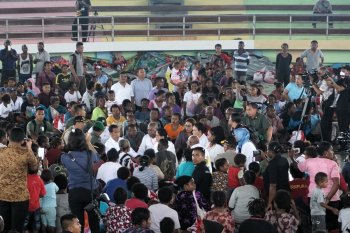 Presiden kunjungi pengungsi korban banjir di Gor Toware