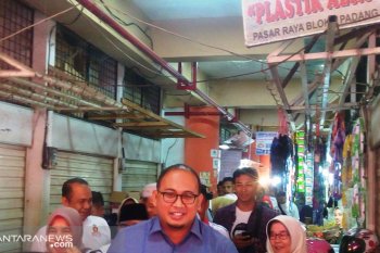 Jika terpilih Andre Rosiade janjikan perbaikan pasar di Sumbar