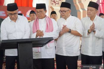 Gubernur Jambi meresmikan bank wakaf mikro