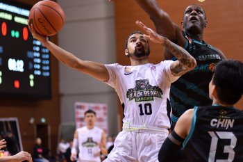 Black Bears tundukkan Slingers 80-78