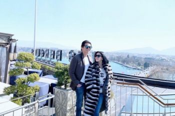 Gara-gara pakai mantel bulu, Syahrini diprotes komunitas peduli satwa