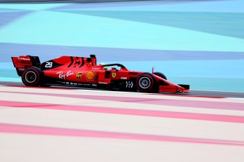 Formula Satu  rayakan kejuaraan dunia ke -1.000  di Shanghai