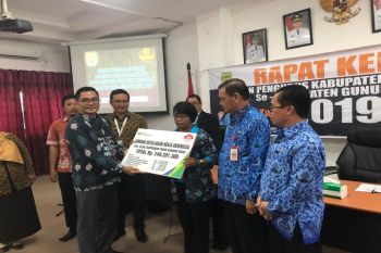 BPJS Ketenagakerjaan serahkan klaim kecelakaan meninggal dunia sebesar Rp246 juta