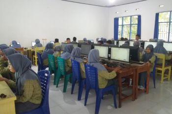 UNBK hari ketiga di Sulsel perketat pengamanan infrastruktur