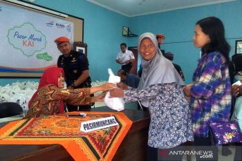 HUT Kemen BUMN, KAI gelar pasar murah di Purwokerto