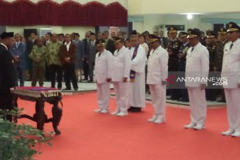 Gubernur lantik tiga kepala daerah di NTT