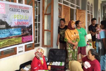 Ormas Garbi salurkan bantuan kepada korban banjir Sentani