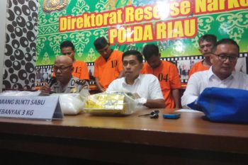 Waduh, Polda Riau temukan 3 Kilo sabu-sabu di teh kaisar Tiongkok