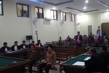 Dua Terdakwa Suap Fee Proyek Kabupaten Mesuji Tidak Ajukan Eksepsi