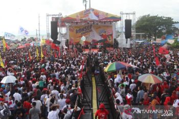 KAMPANYE AKBAR CAPRES 01 DI PADANG