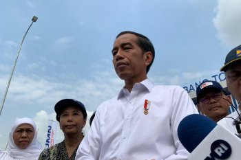 Presiden Jokowi imbau libur 17 April tak digunakan untuk libur