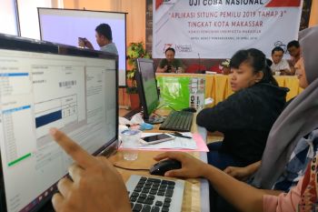 KPU Makassar uji coba aplikasi Situng Pemilu 2019