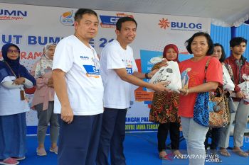Bulog jual paket pangan murah