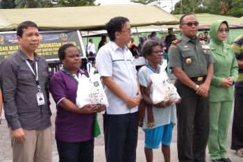 BUMN-Persit sediakan 2.000 paket bahan pokok dalam pasar murah