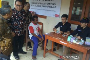 Warga Kampung Laut Cilacap antusias tukarkan uang rupiah lusuh (VIDEO)