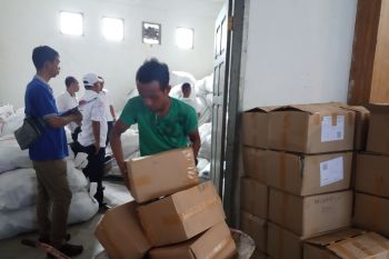 KPU Agam gunakan empat lokasi pengepakan logistik pemilu