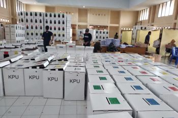 KPU Mamuju tunda distribusi logistik pemilu ke Bala-balakang