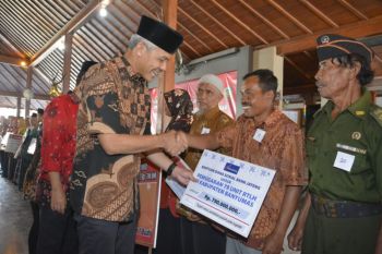 Bank Jateng salurkan bantuan RTLH