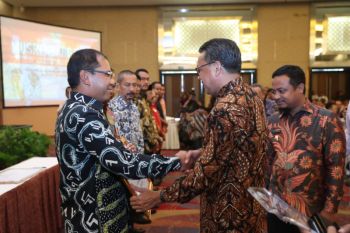 Makassar dapat penghargaan kota terbaik pembangunan daerah
