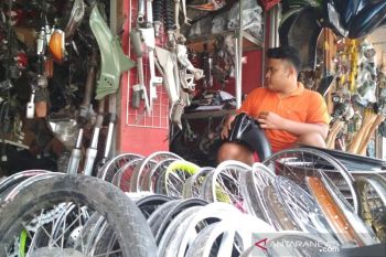 1.200 PKL di Kudus dipindahkan, di Jalan Menur tetap sulit