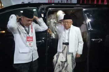 Debat Capres - KH Ma'ruf Amin usung ekonomi keumatan