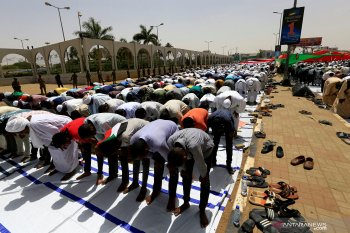 Pemimpin dewan militer baru janjikan pemerintahan sipil  Sudan