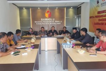Peserta pemilu diminta turunkan APK mandiri