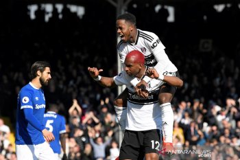 Everton takluk 0-2 di kandang Fulham