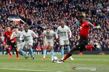 Dapat dua penalti, Manchester United atasi West Ham 2-1