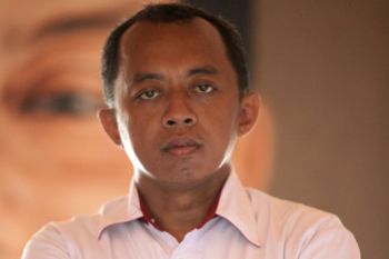 Mengawal pemilu tetap damai