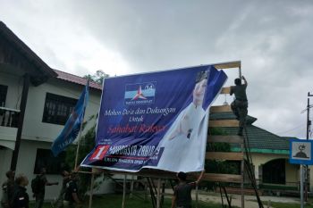 Bawaslu dibantu Satpol PP bersihkan APK di masa tenang