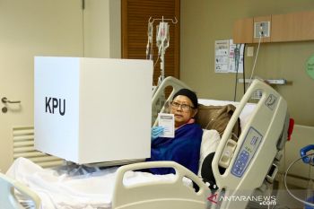 Panitia pemilih Singapura jemput suara Ani Yudhoyono di rumah sakit