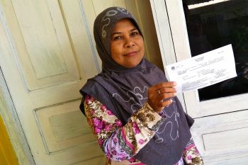 KPPS Biak Numfor distribusikan surat undangan memilih pemilu serentak