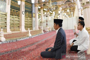 Presiden berziarah ke makam Nabi Muhammad SAW