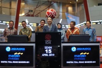Menteri BUMN resmikan produk inovatif KIK-DINFRA di BEI