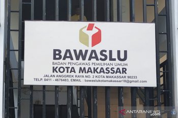 Masa tenang  Bawaslu Makassar optimalkan penertiban APK