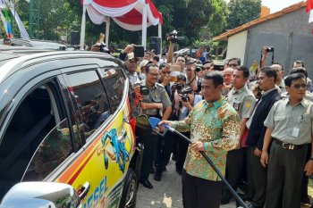 Menteri Pertanain ujicoba perdana Biodiesel B100