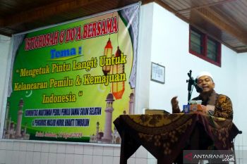 Wartawan peduli pemilu damai di Solok Selatan gelar doa bersama