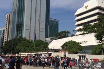Aparat keamanan jaga ketat gudang surat suara di Kuala Lumpur