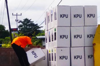 KPU Biak Numfor rampungkan distribusikan logistik pemilu ke 12 distrik daratan