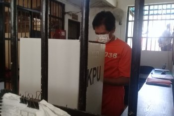 Mantan Wagub Bali Sudikerta mencoblos di Rutan Polda Bali (video)