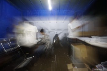 Penghitungan suara di daerah terdampak gempa terus berlangsung